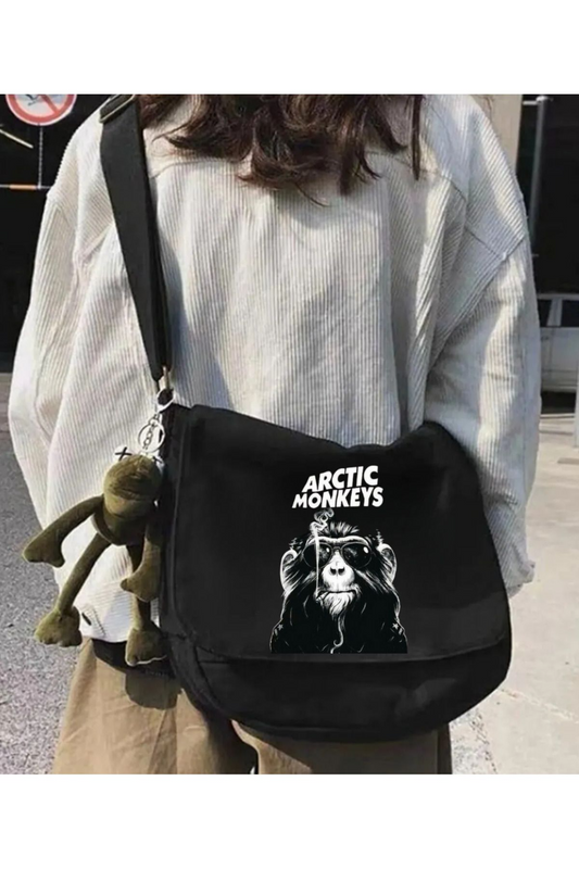 Artic Monkeys Siyah Postacı Çantası